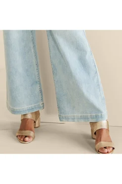 Antelope Amelia Textured Sandal