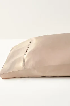 Dreamy Silk Pillowcase