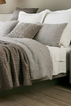 Isabelline Stripe Comforter